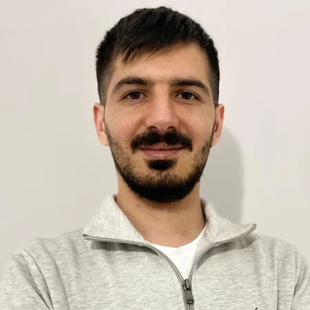 Oğuzhan &Ouml;Z&Ccedil;ELİK